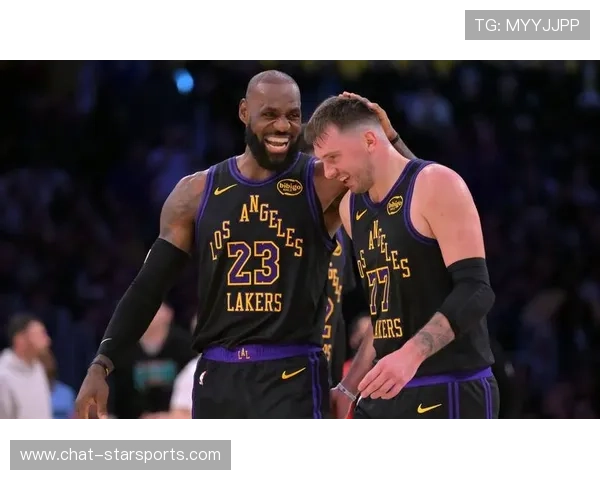 詹姆斯率湖人末节逆转勇士全场爆发冲上西部前列引发球迷热议